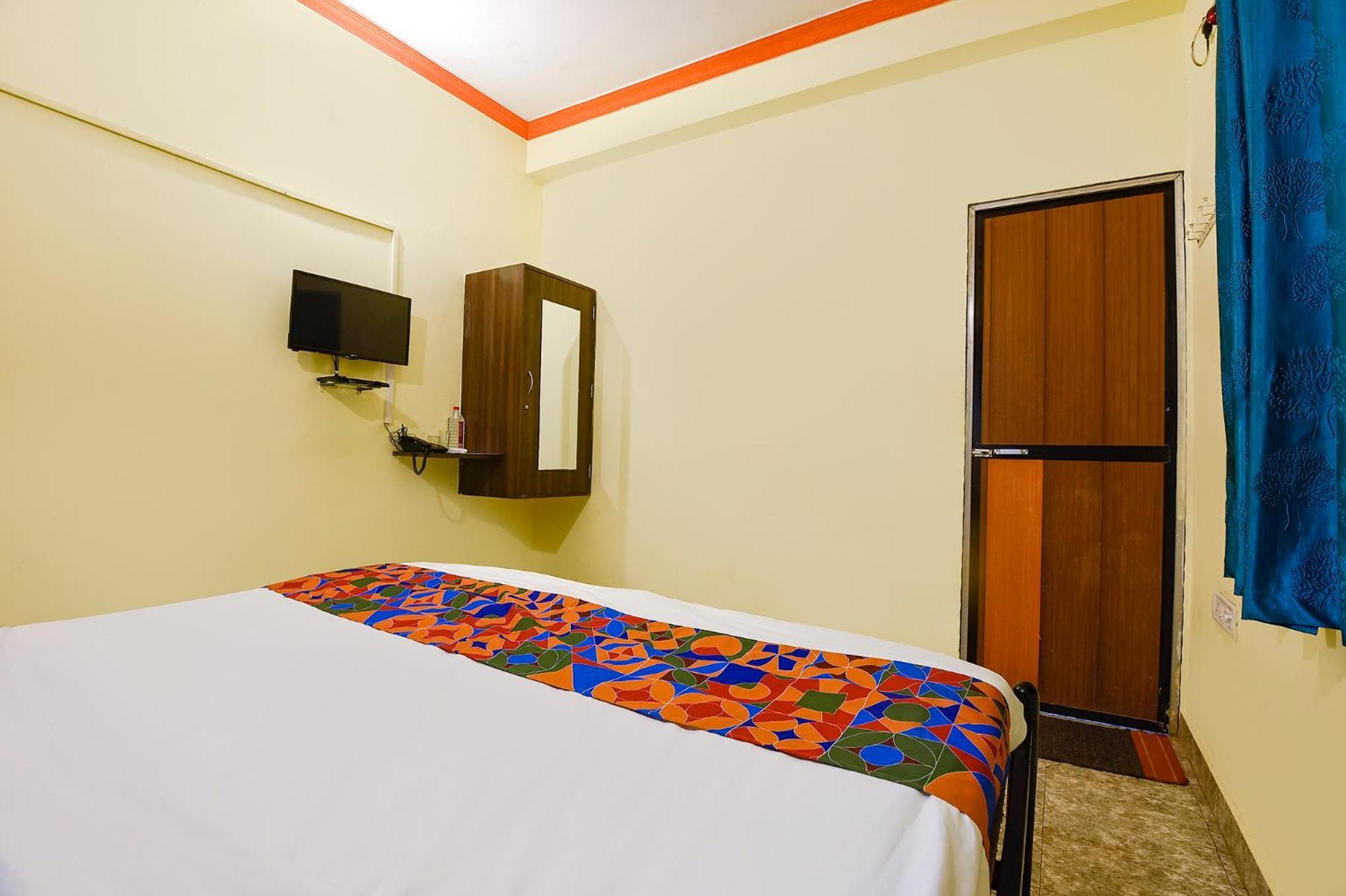 Fabhotel Joaquim Beachside Resort - Nr Tito'S Lane, Baga Beach Kültér fotó
